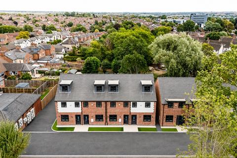 3 bedroom terraced house to rent, Douglas Jane Close, Melton Mowbray, LE13
