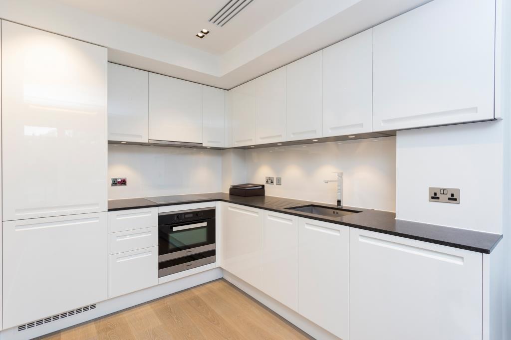 Apartment in London - View 3