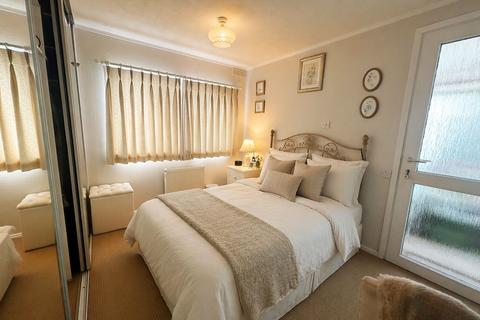 2 bedroom park home for sale, Foxhall Road, Ipswich IP4