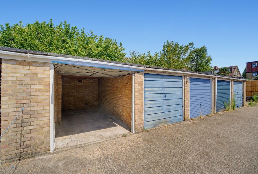House in Ealing - View 3