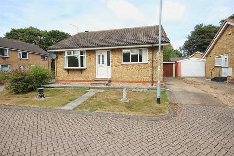 2 bedroom detached bungalow for sale, Beckside, Hornsea