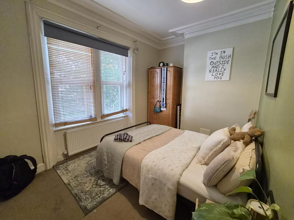 Apartment in Newcastle upon Tyne - View 4