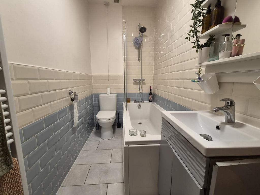 Apartment in Newcastle upon Tyne - More