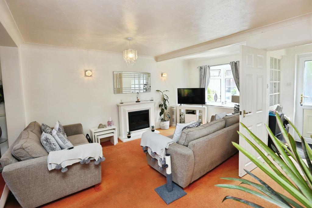 House in Fareham - View 2