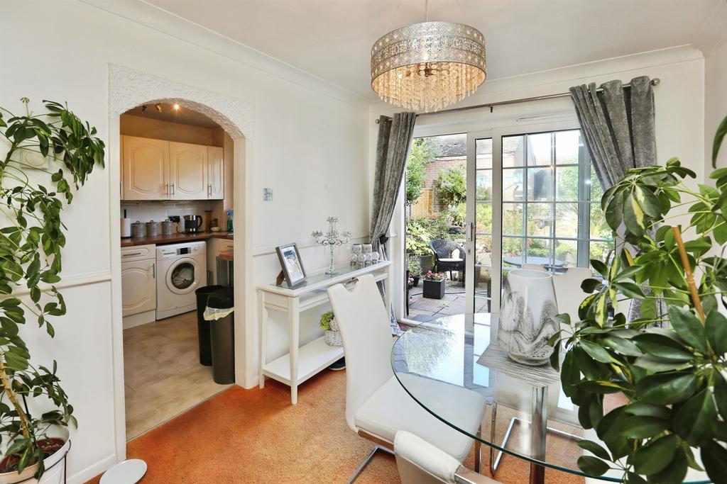 House in Fareham - View 3