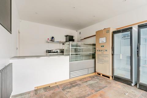 2 bedroom end of terrace house for sale, Skipton Road, Barnoldswick, Lancashire, BB18