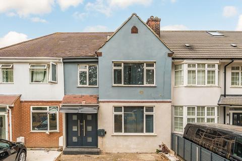 Hall Road, Isleworth TW7