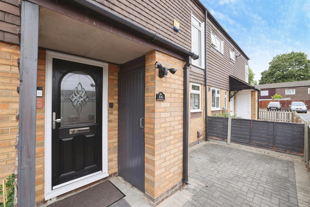 House in Andover - View 2
