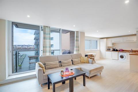 2 bedroom apartment for sale, Drift Court, Gallion's Reach
