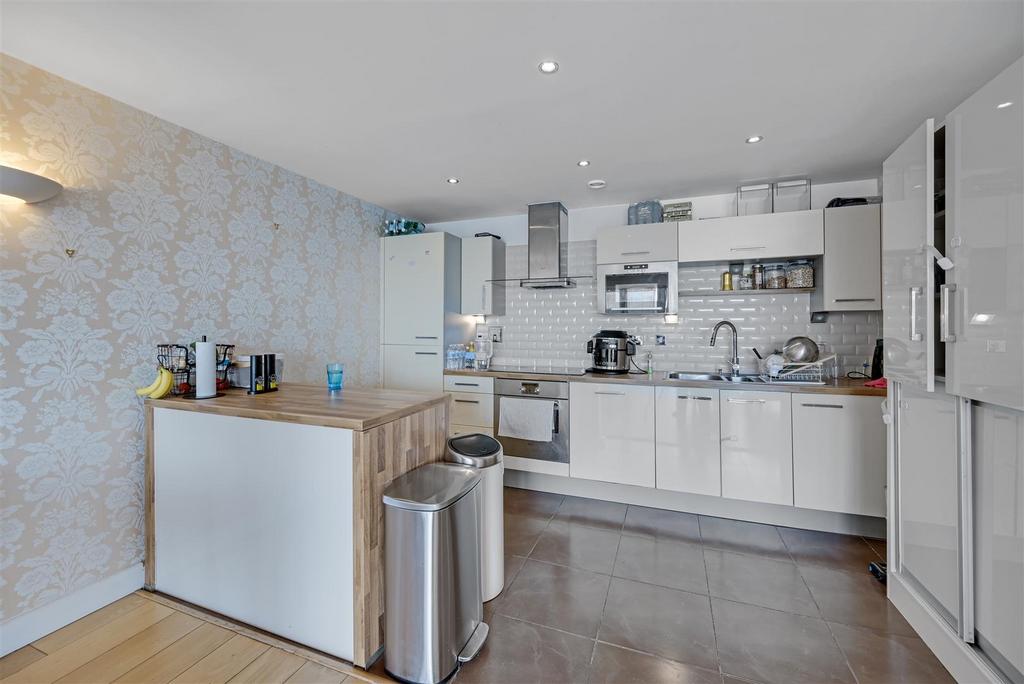 Apartment in London - View 4