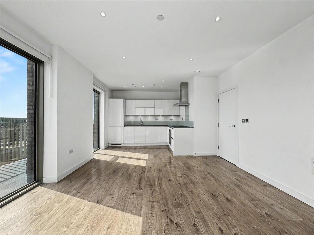 Apartment in Beckton - View 2