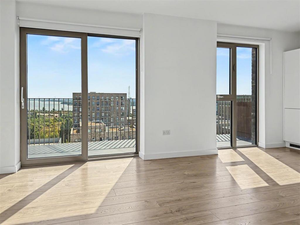 Apartment in Beckton - View 5