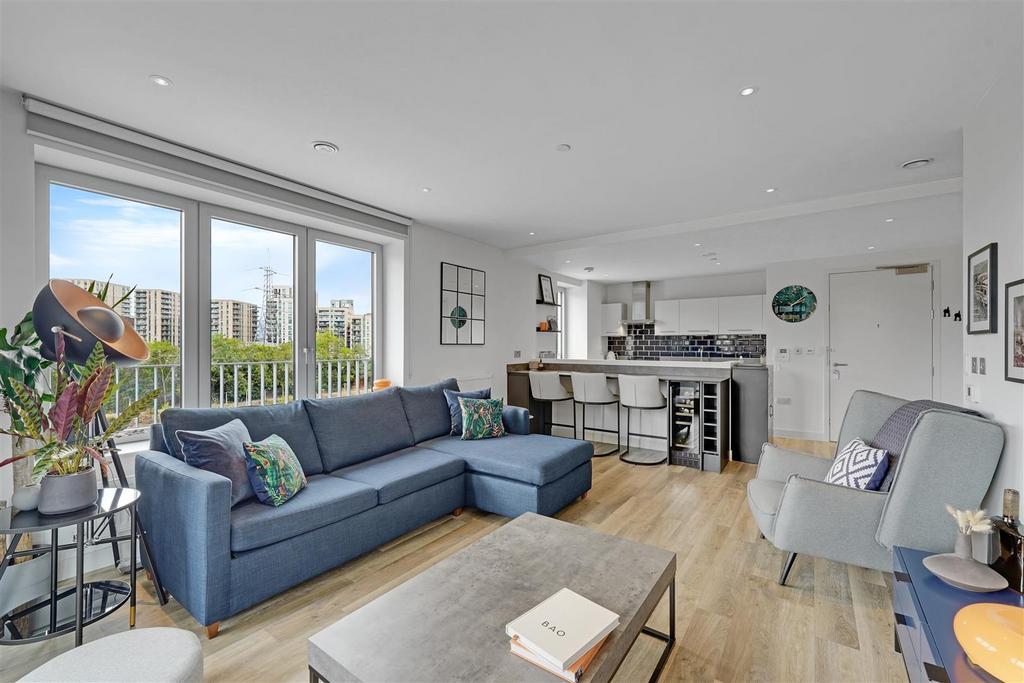 Apartment in Goodluck Hope Walk - View 2