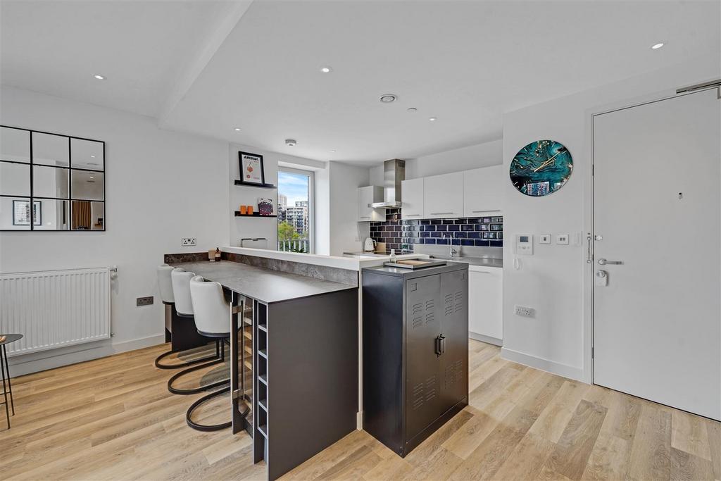 Apartment in Goodluck Hope Walk - View 3