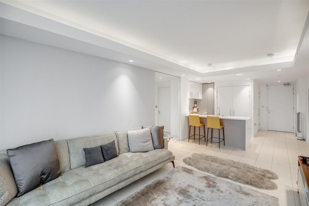 Apartment in Royal Victoria Dock - View 2