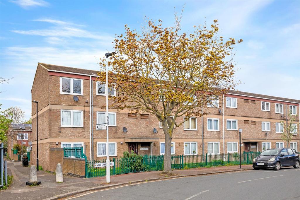 Apartment in Canning Town - View 4