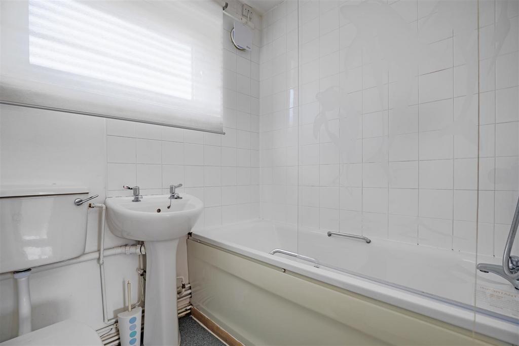Apartment in Canning Town - More