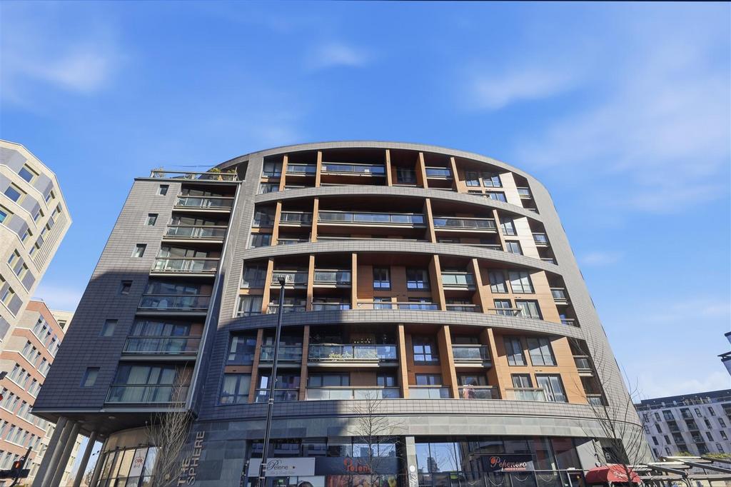 Apartment in Royal Victoria Dock - View 4