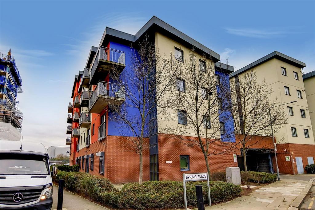 Apartment in Barking - View 5