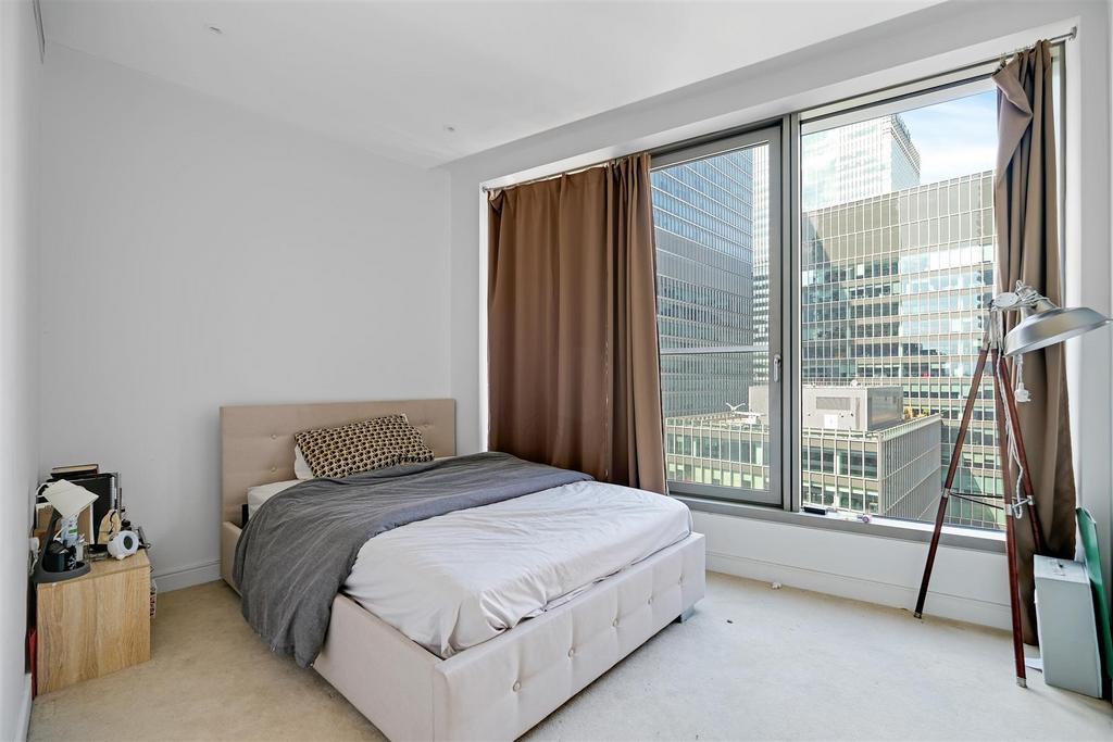 Apartment in Canary Wharf - More