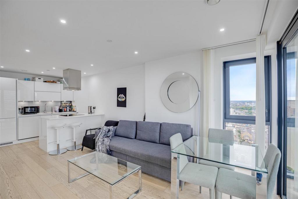 Apartment in London - View 5