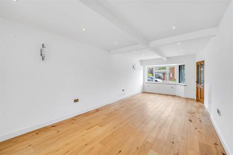 2 bedroom house for sale, St. Johns Road, Hanworth TW13