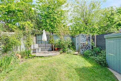 4 bedroom house for sale, Myrtle Road, Hampton Hill TW12