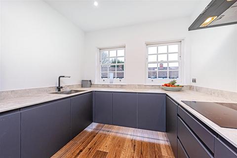 1 bedroom apartment for sale, The Yard, Sunbury-on-Thames TW16