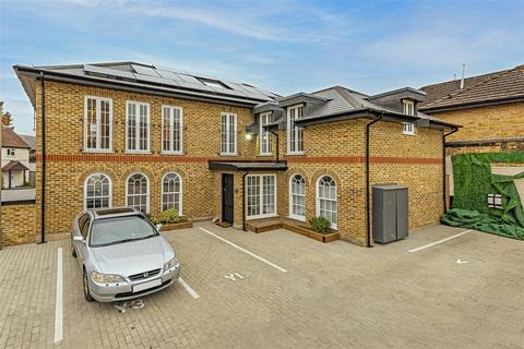 1 bedroom apartment for sale, The Yard, Sunbury-on-Thames TW16