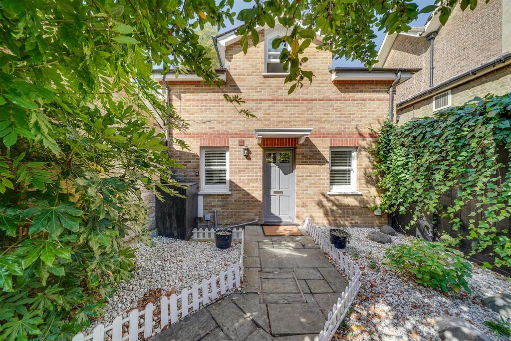 House in London - View 2