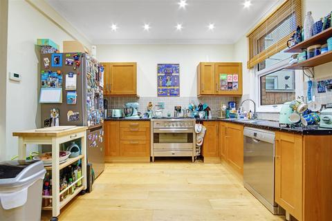 2 bedroom terraced house for sale, Holly Road, Hampton Hill TW12