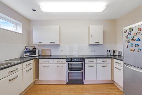 1 bedroom apartment for sale, Dean Road, Hampton TW12