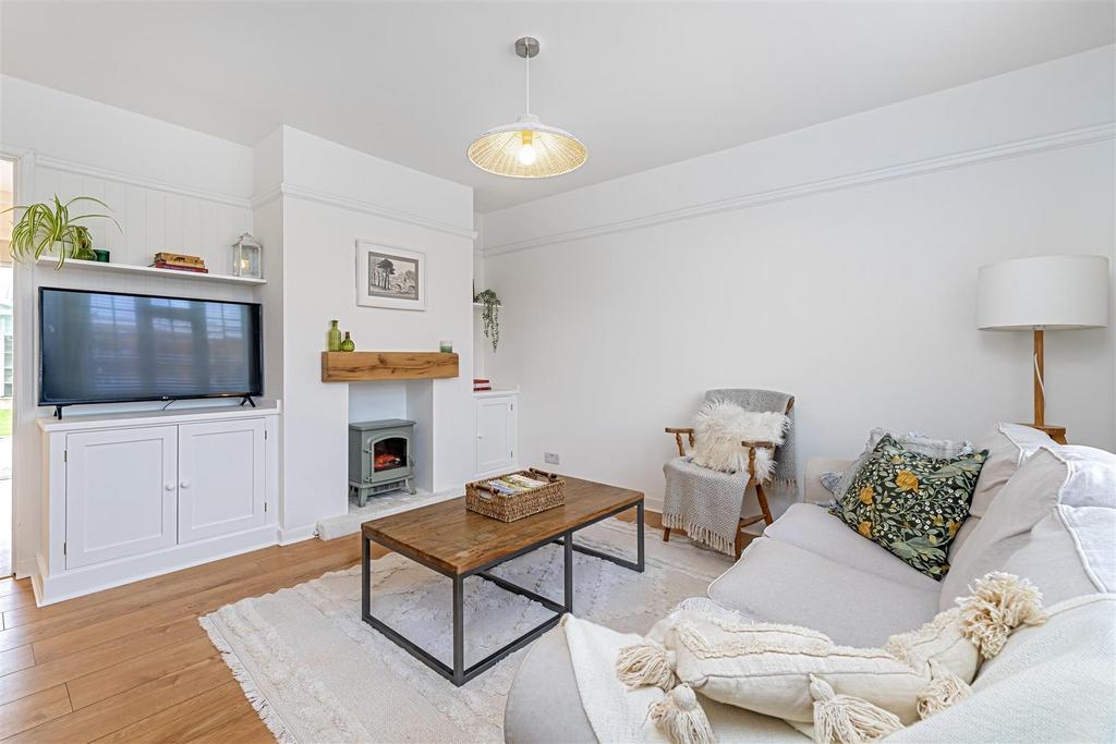 House in Feltham - View 2