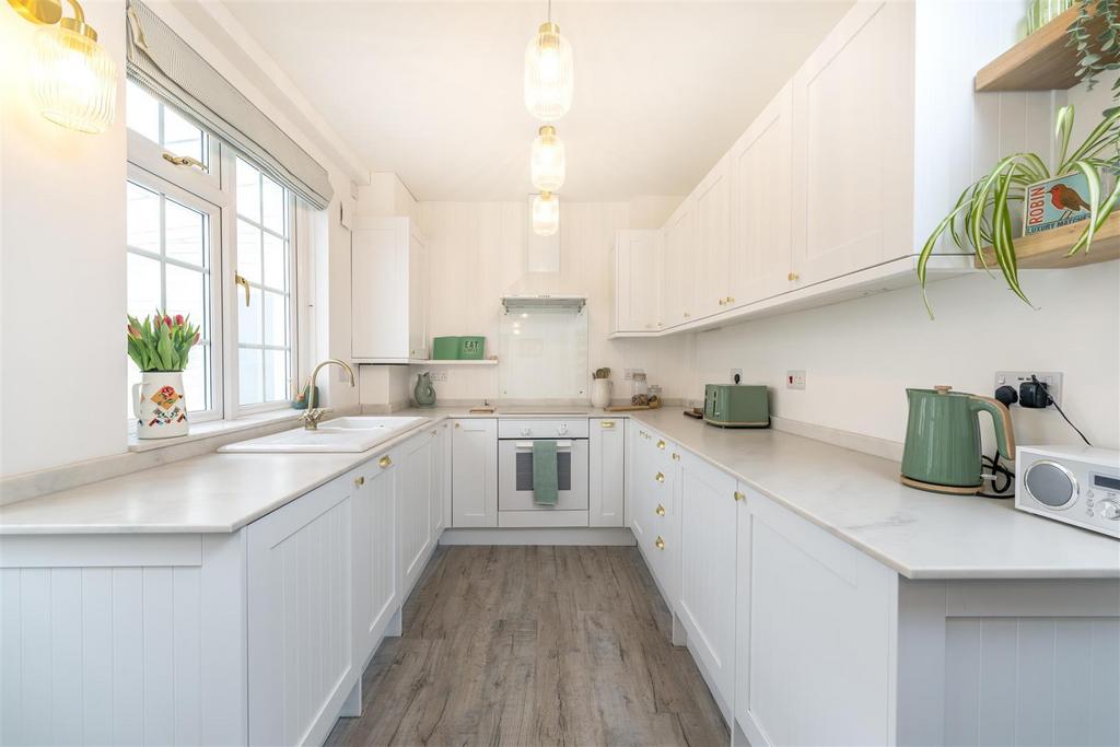 House in Feltham - View 3