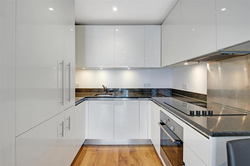 Apartment in Woolwich - View 4