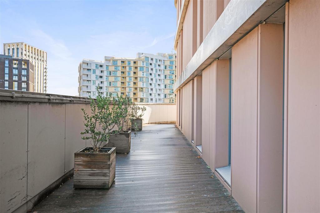Apartment in London, Ladywell - View 2