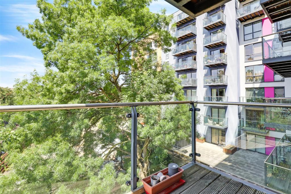 Apartment in London, Deptford - View 2