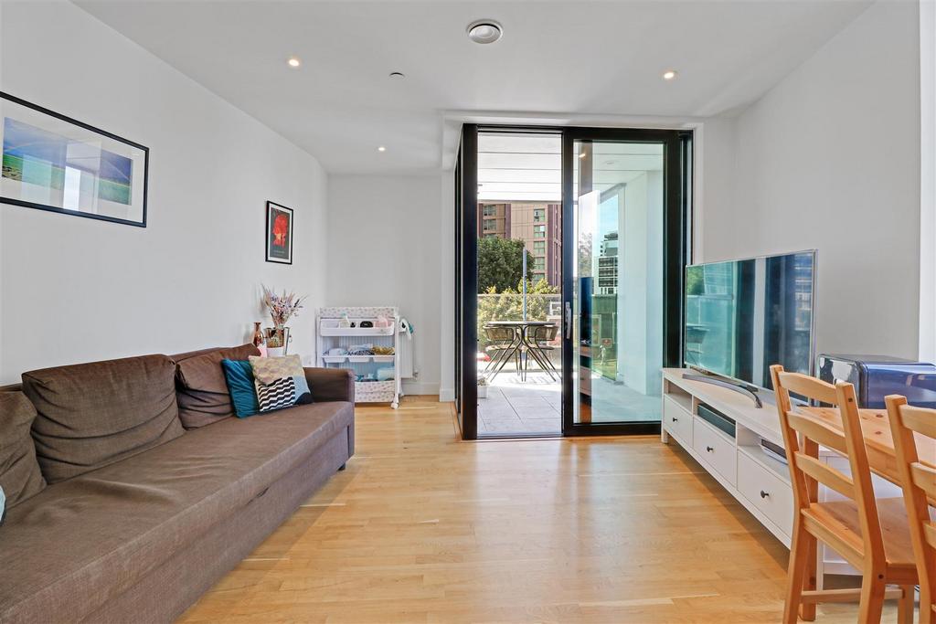 Apartment in London - View 5