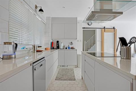 3 bedroom terraced house for sale, Columbine Way, Lewisham