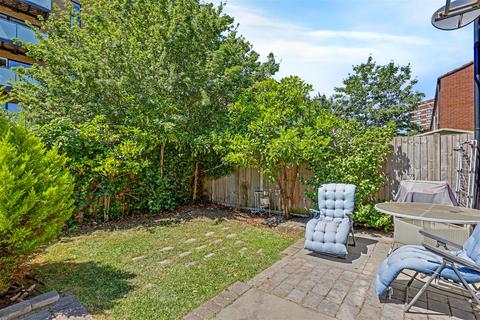 3 bedroom terraced house for sale, Columbine Way, Lewisham