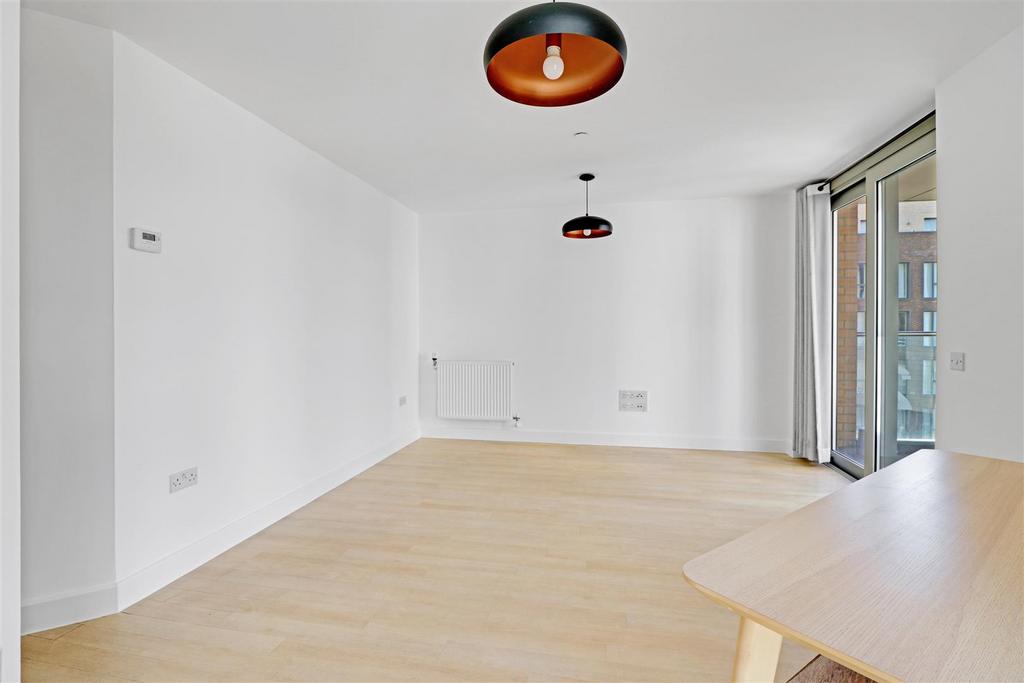 Apartment in Lewisham - View 5