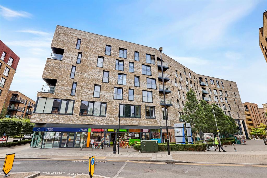 Apartment in Surrey Quays - View 4