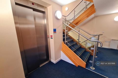 undefined, Palmerstones Court, Bolton, BL1