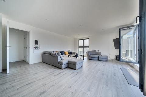 2 bedroom flat for sale, Romany Road, West Sussex BN13