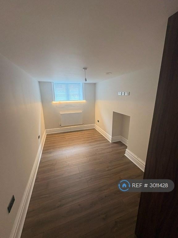 Apartment in Liverpool - View 5