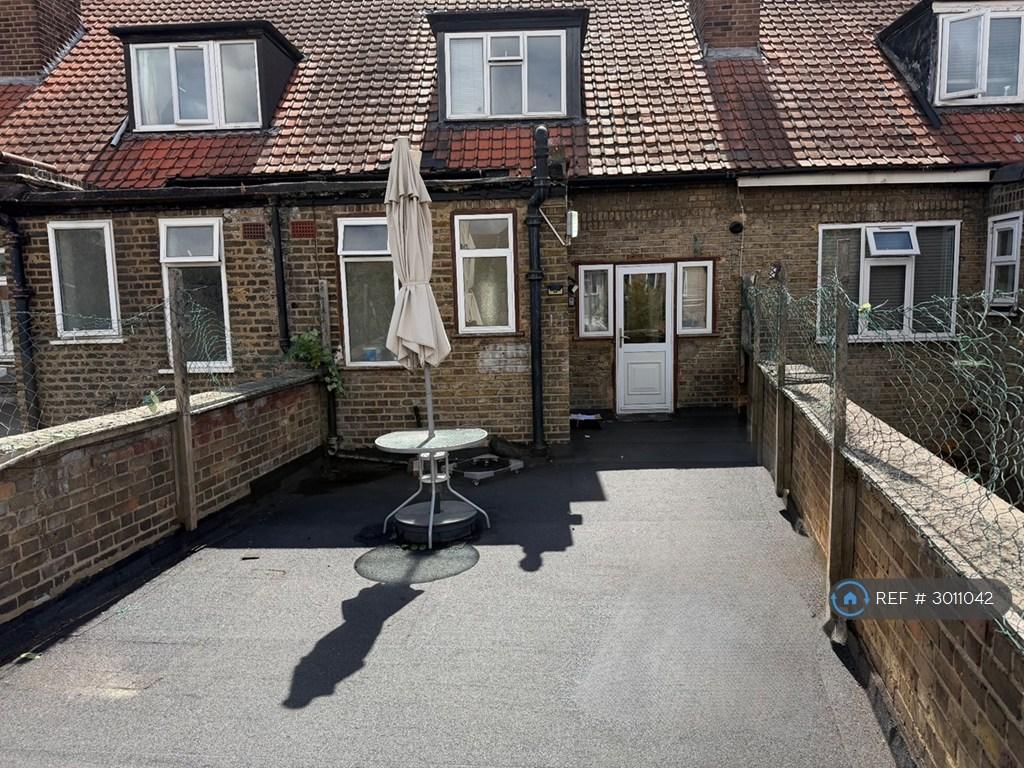 Apartment in London, Becontree Heath - View 3
