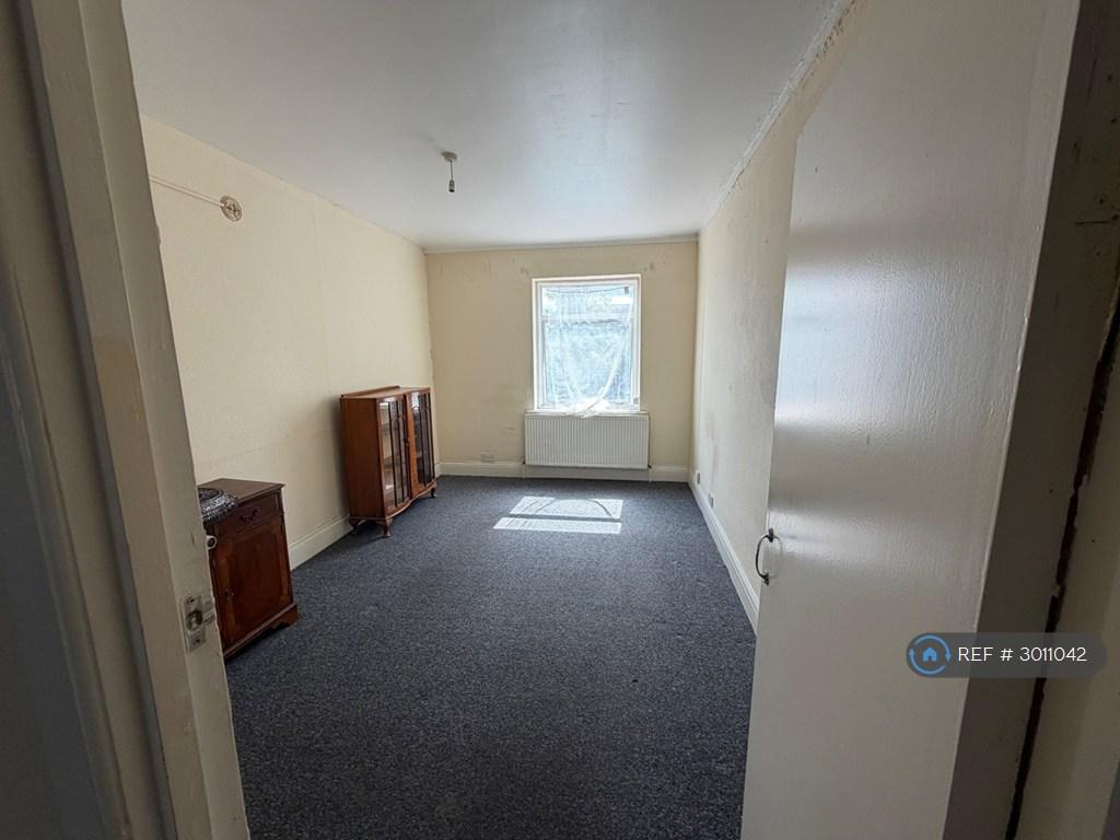 Apartment in London, Becontree Heath - More
