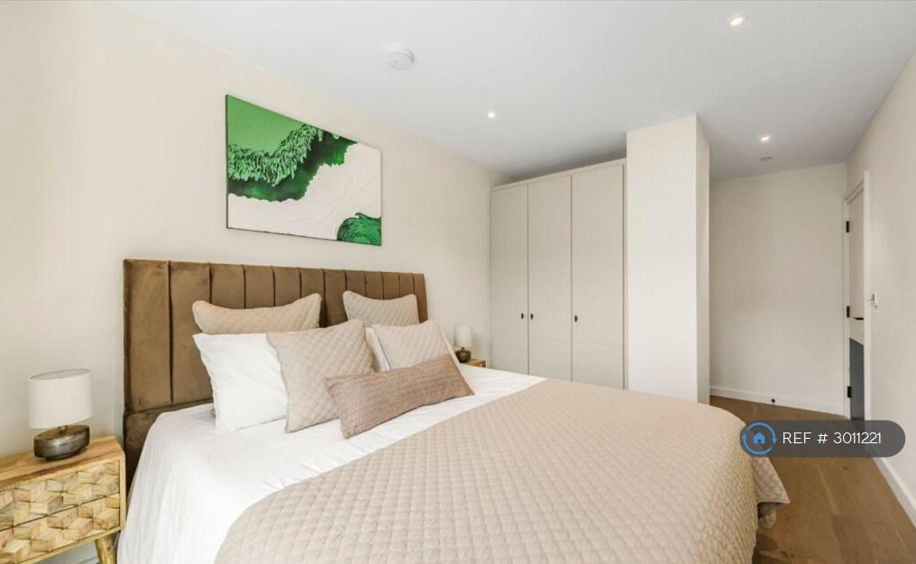 Apartment in London - More