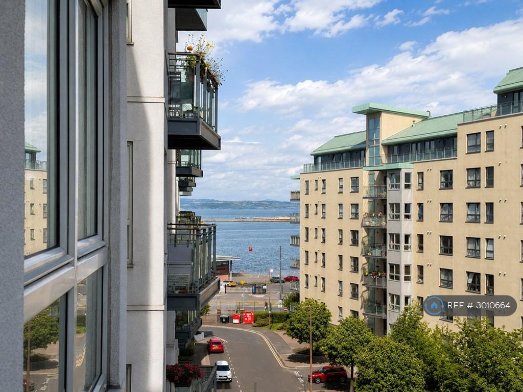 Apartment in Edinburgh - View 4