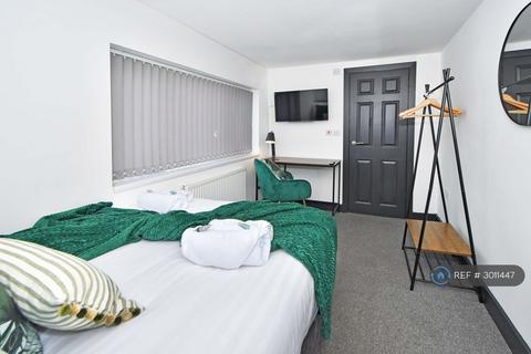 1 bedroom in a house share to rent, Adventure Place, Stoke-On-Trent, ST1
